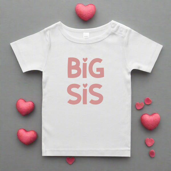  Big sis with hearts tee shirts 