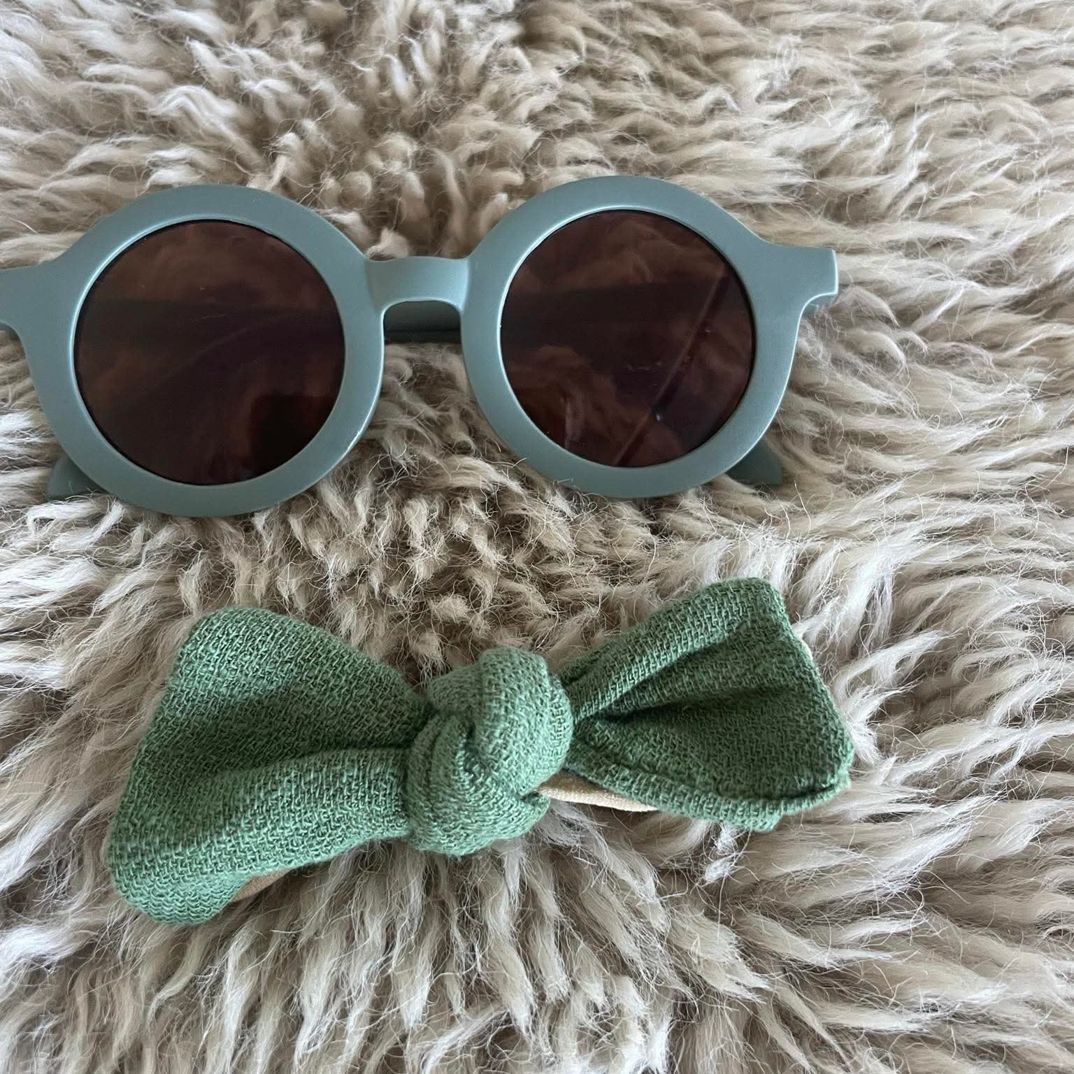 Green sunglasses and headband set